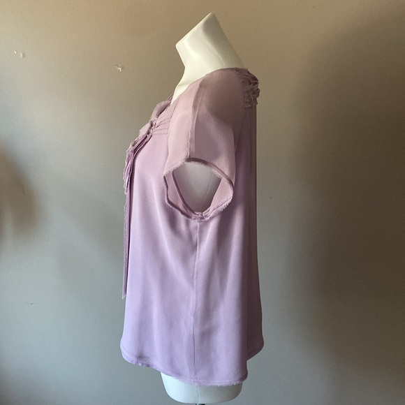 Talbots Women’s Lavender Floral Silk Short Sleeve Embellished Blouse Size 16 - Picture 3 of 8